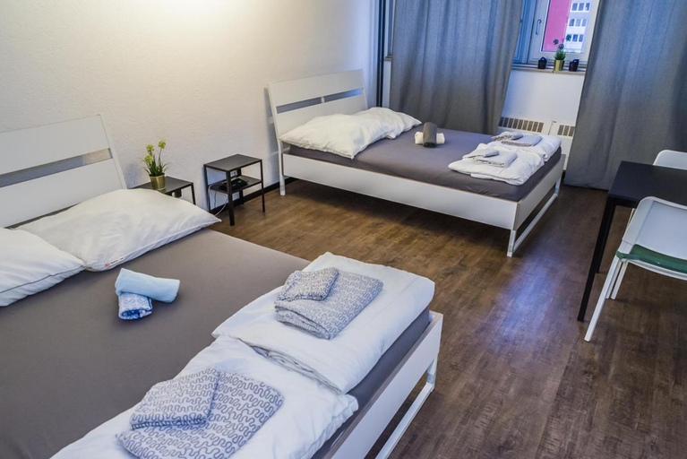 Bedroom 2, Messeapartment Koln, Köln