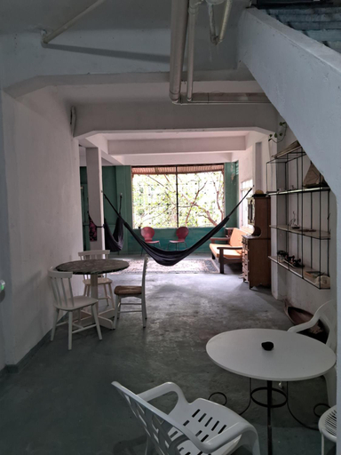 Others 2, Hostal da Glau, Salvador
