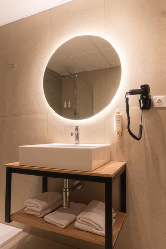 Bathroom 5, Ohtels Les Oliveres, Tarragona