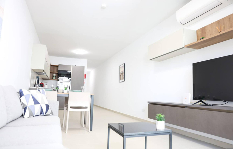Room 4, Central Sliema Stay Sea View -steps to Promenade