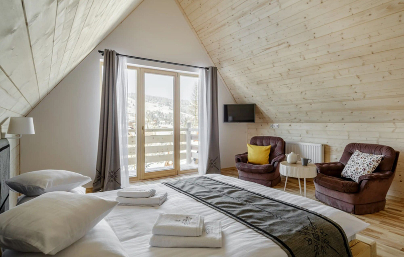 Room 2, Comfortable Holiday Home in a Mountain Style, Tatra