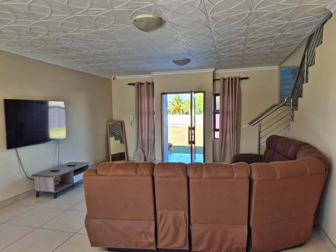 Others 5, Pemba's residence, City of Cape Town