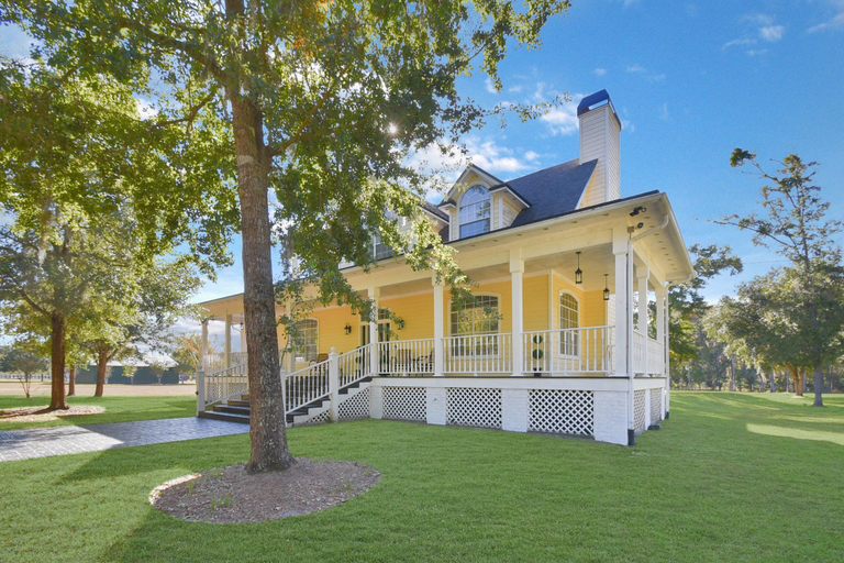 Exterior 3, All-in-one Luxury Escape Three Properties, Event Hosting, Private Pond & Full Gym, Duval