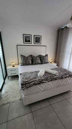 Bedroom 2, White House At The Blyde Crystal Lagoon, City of Tshwane