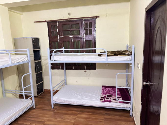 Bedroom 2, Awara Hostel & Dormitory, Lucknow