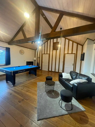 Others 5, Modern Chalet in Sougne-remouchamps Near Forest, Liège