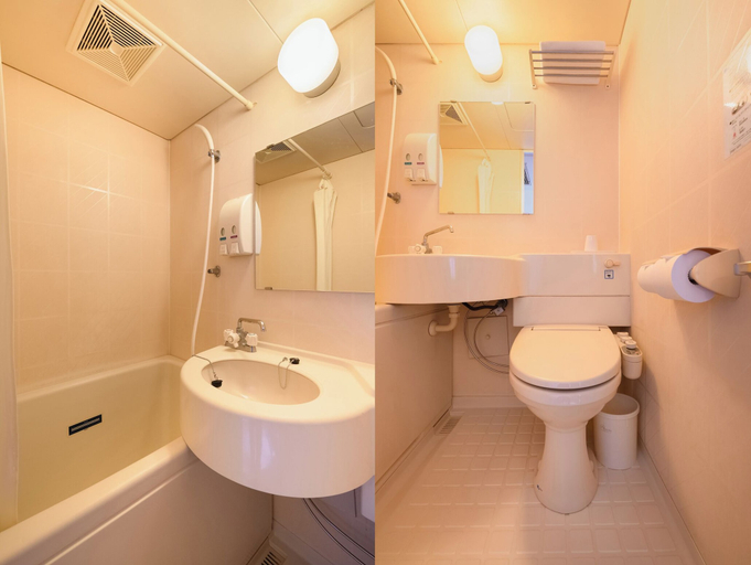 Bathroom 4, Hotel Kameyama Hills, Kameyama