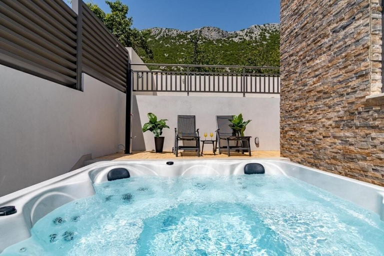 Spa 4, Villa Eden With Heated Pool, Omiš