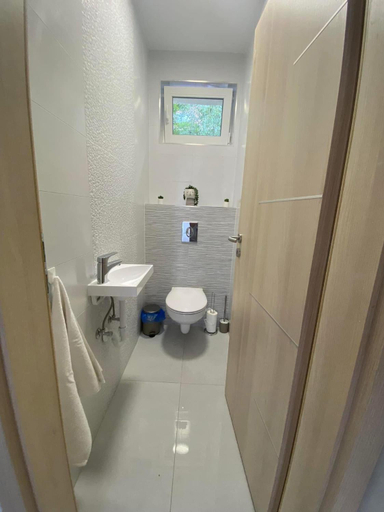 Bathroom 3, Jokai Apartmanhaz-Hajduszoboszlo, Hajdúszoboszló