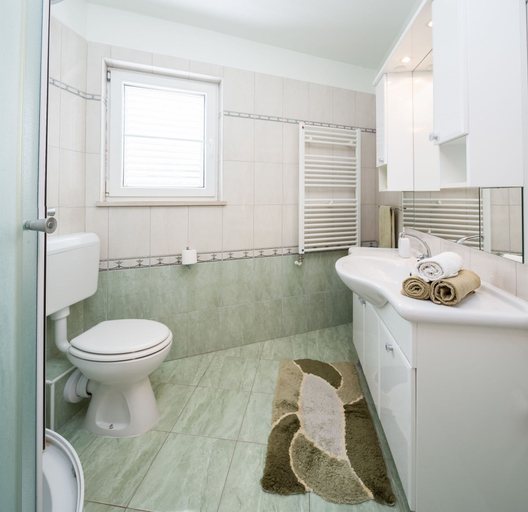 Bathroom 2, House Andre, Nerežišća