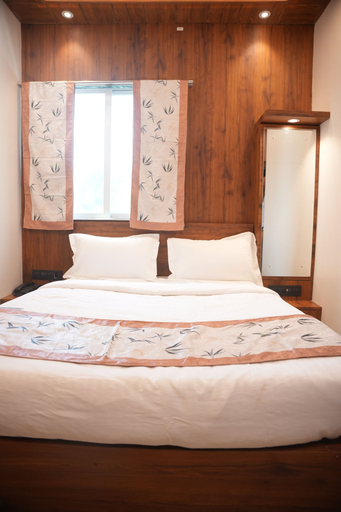 Room 4, Venkat's The MOUNTAIN by Redwings, Raigarh