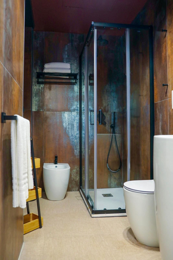 Bathroom 5, Best Western Hotel Revolution, Roma