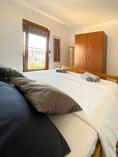 Room 2, House DMS, Tisno