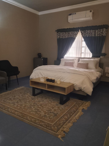 Bedroom 4, Sea view palace guest house, Karachi