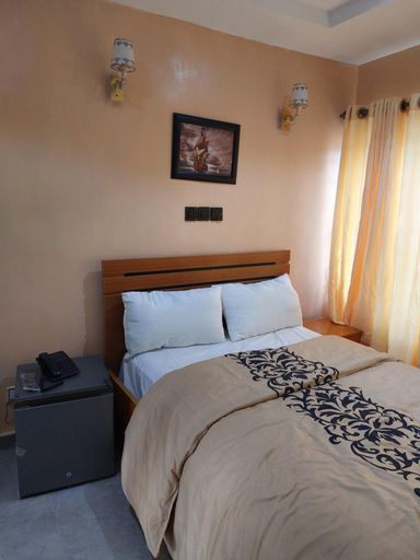 Bedroom 3, Dopad Hills Hotel and Suites, Akinyele