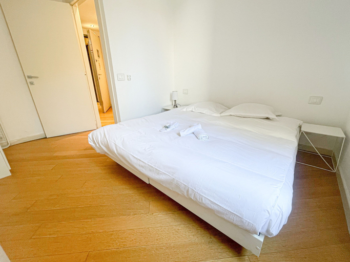 Room 5, 3E Tony Allard in Cannes, Alpes-Maritimes