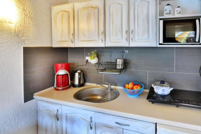 Private kitchen 3, Comfortable Holiday Homes Close to the Beach, Sławno