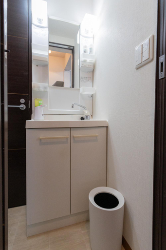 Bathroom 3, Annekaffeekanne, Nakano City