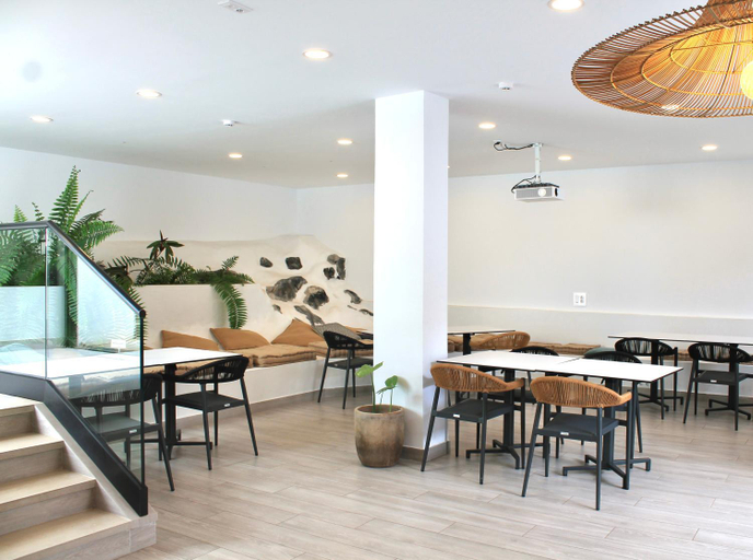 Food & Drinks, Bungalows Side Shore, Las Palmas