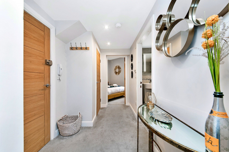 Room 2, Apartment in Harrogate Near Turkish Baths, North Yorkshire