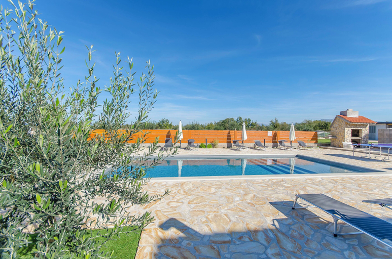 Outdoor pool 5, Villa Waterfall Krka, Drniš