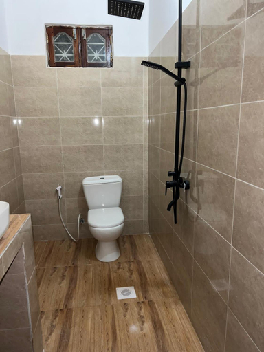 Bathroom 2, Garden House, Kaskazini 'A'