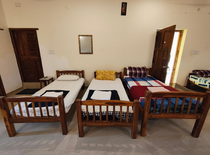 Bedroom 4, Art cafe, Viluppuram