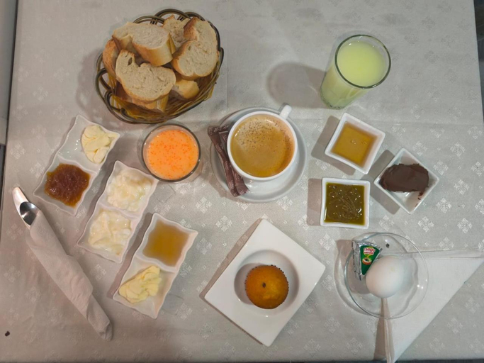 Food & Drinks 4, Hotel edhiafa, Sidi El Béchir