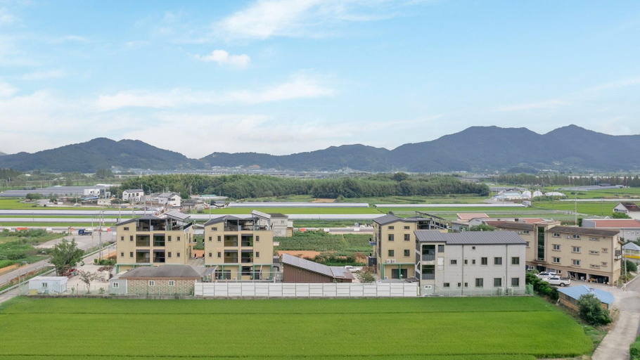 Exterior & Views 1, Suncheonman Ddel Pension, Suncheon