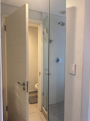 Bathroom 2, Ocean Dunes Bachelor Apartments, eThekwini