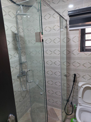 Bathroom 4, Dopad Hills Hotel and Suites, Akinyele