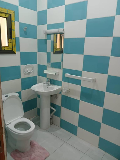 Bathroom 2, Villa MBOLO, Loandjili