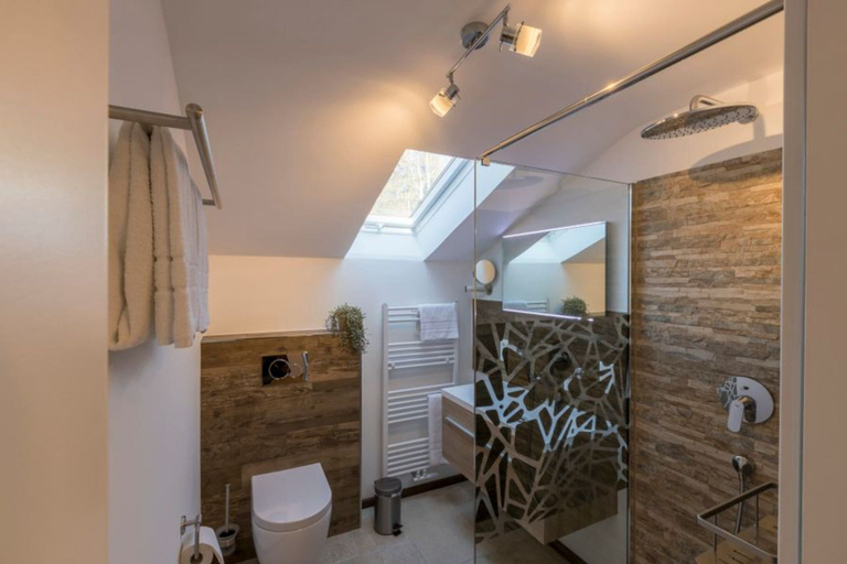 Bathroom 5, Ferienhaus mit 6 Appartements in Grainau, Garmisch-Partenkirchen
