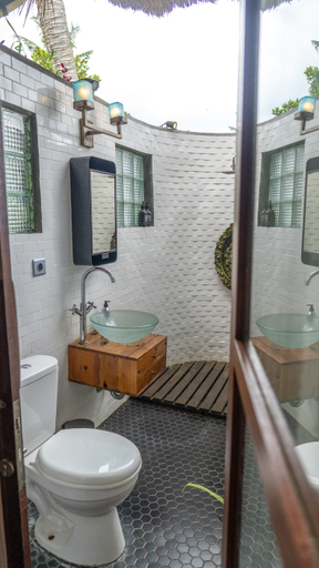 Bathroom 4, Firefly Eco Lodge, Gianyar