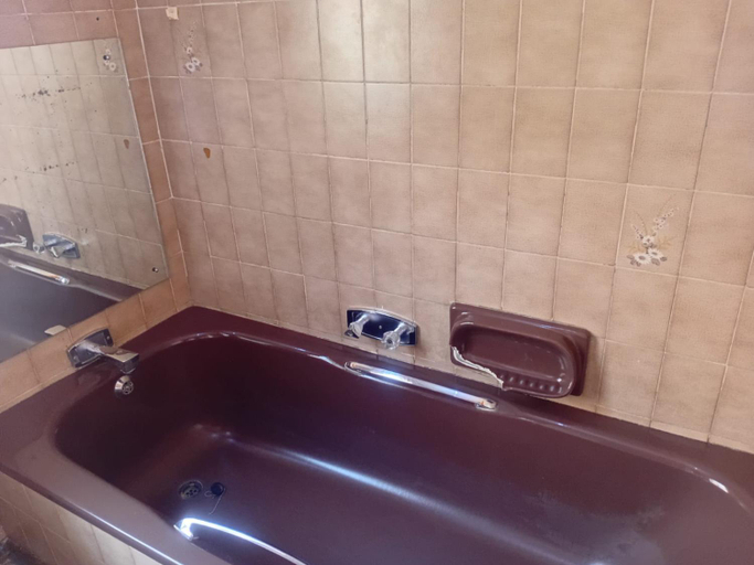 Bathroom 2, Happy Stay Guest House Mafikeng, Ngaka Modiri Molema