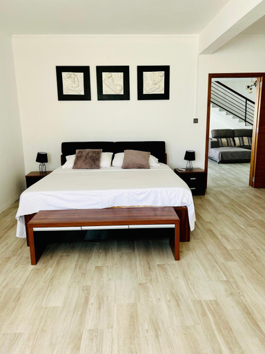 Bedroom 2, Amazing Sunset view rooftop., Black River