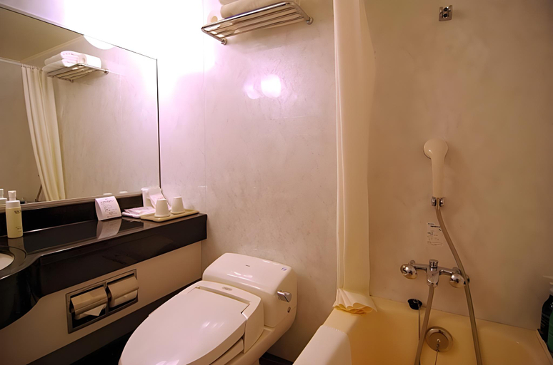 Bathroom 4, Beach Hotel Sunshine Ishigakijima, Ishigaki