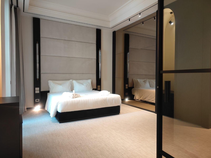 Room 2, Sparano Palace, Bari