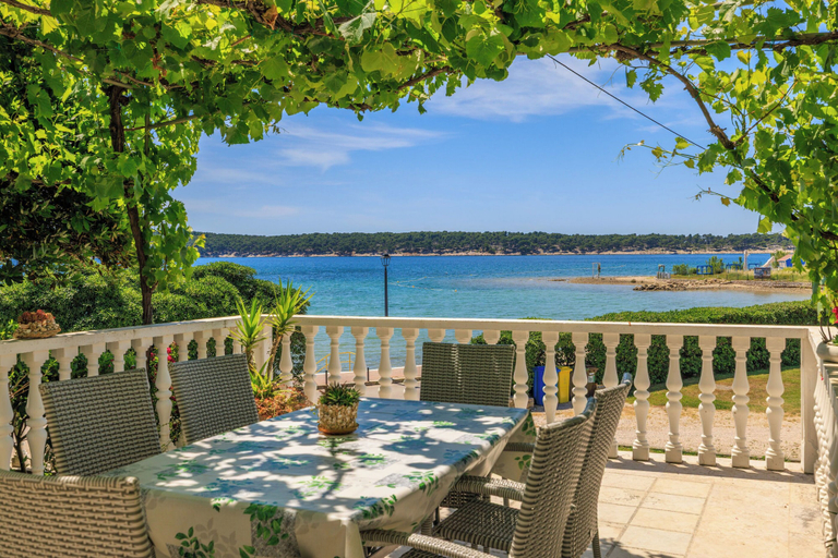 Terrace/patio 3, Apartments Marijana, Lopar/Supetarska Draga