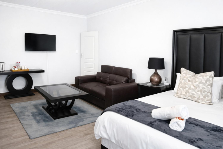 Bedroom, Magalies Mountain Lodge and Spa, City of Tshwane
