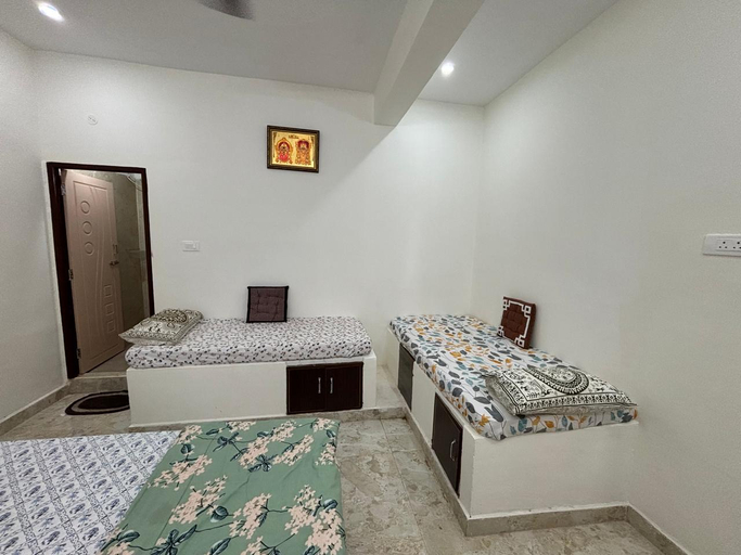 Bedroom 2, Annamaiah guest house, Chittoor