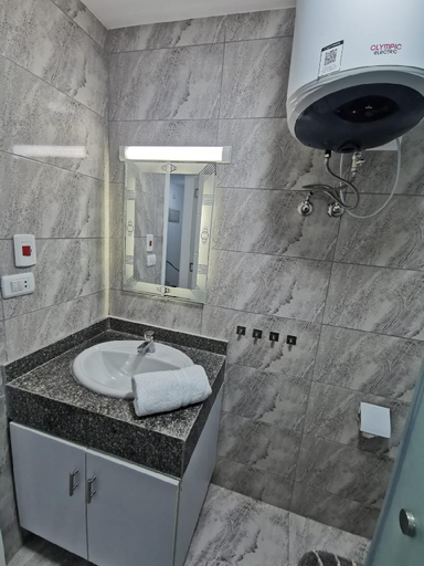Bathroom 3, Selena Bay Resort - VIP apartment with Private Beach, Al-Ghurdaqah