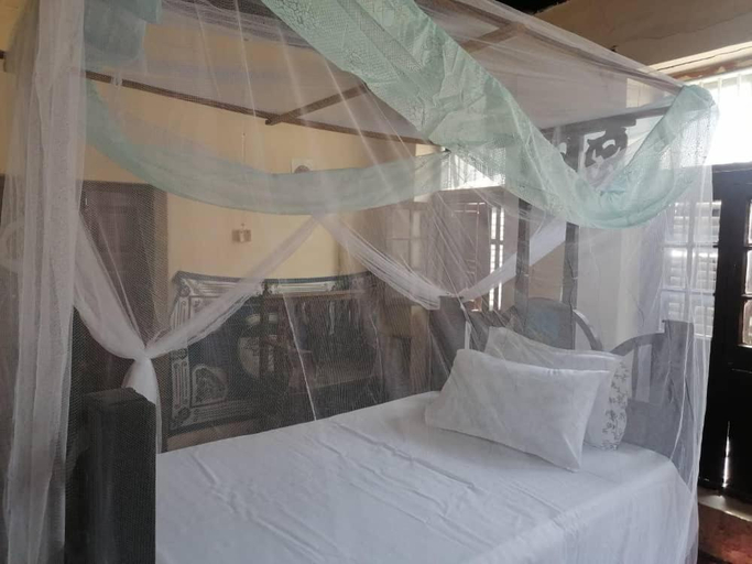 Bedroom 2, Hurumzi House, Mjini