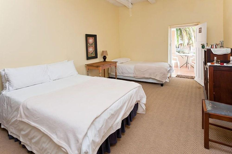 Bedroom 2, Bella de Karoo -Big Foot Safaris, Eden