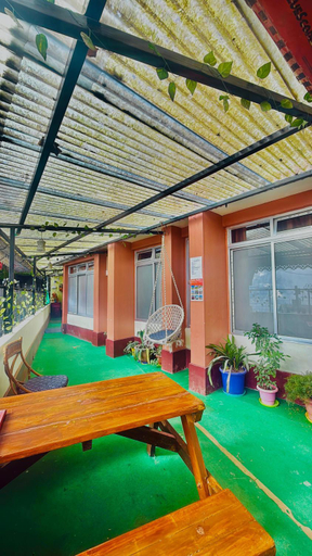 Sport & Beauty, Azalea Holidays On Mall, Darjiling