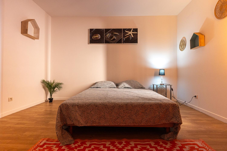 Bedroom 2, Appartement tout equipe au cœur de Beziers, Hérault