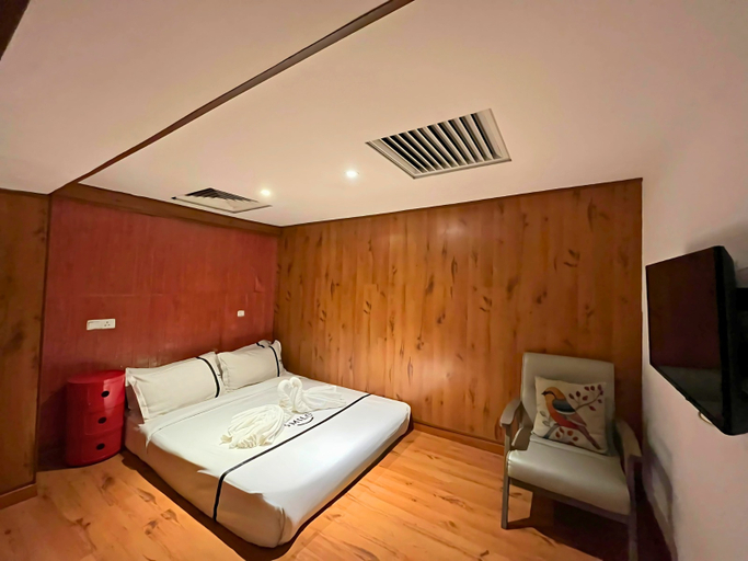 Bedroom 2, Smile Hotel Shah Alam ICity, Shah Alam