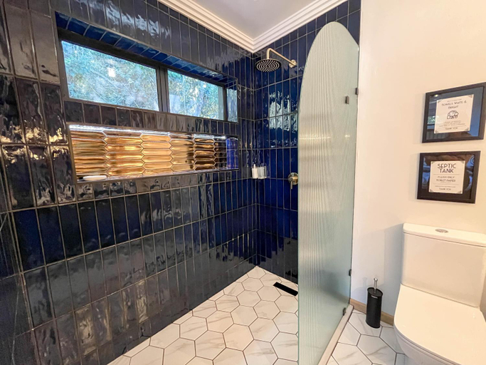 Bathroom 3, Treetop Guesthouse, Nelson Mandela Bay