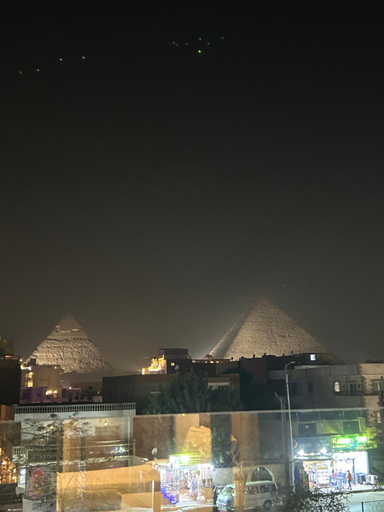 Others, Gold pyramid view inn, Al-Ahram