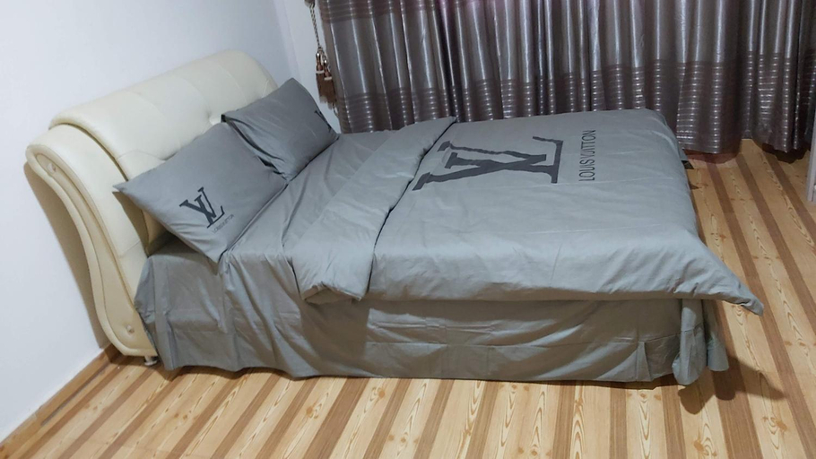 2, Villa Sleeps 10 with Garden, Lubumbashi